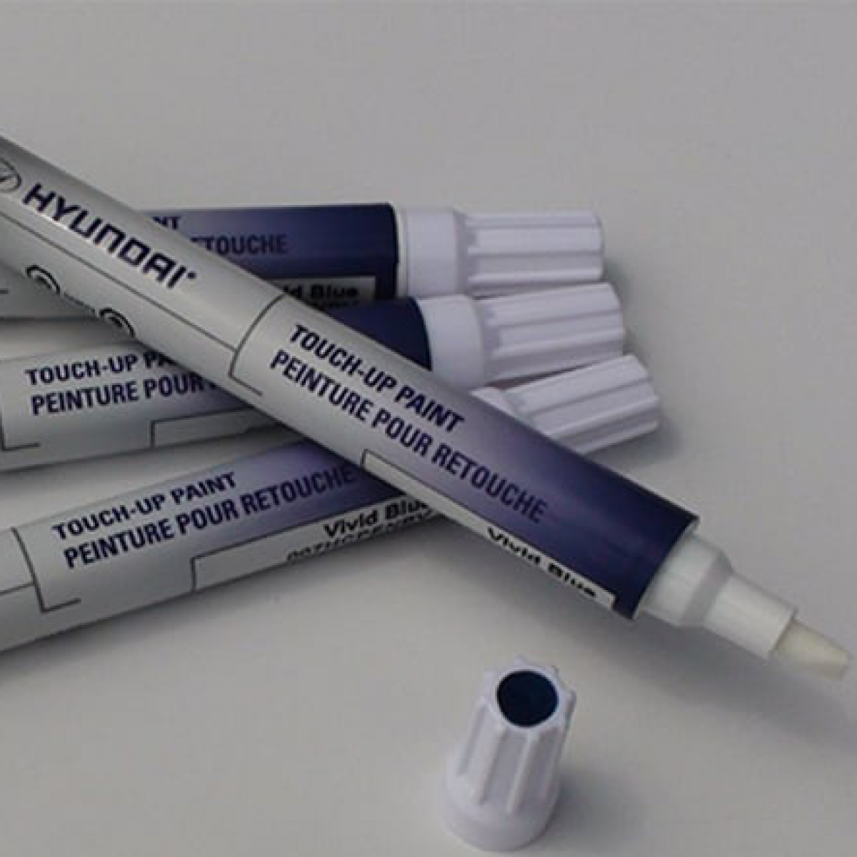 Hyundai Touch-Up Paint Pens - Crystal White 000HC-PNWW2